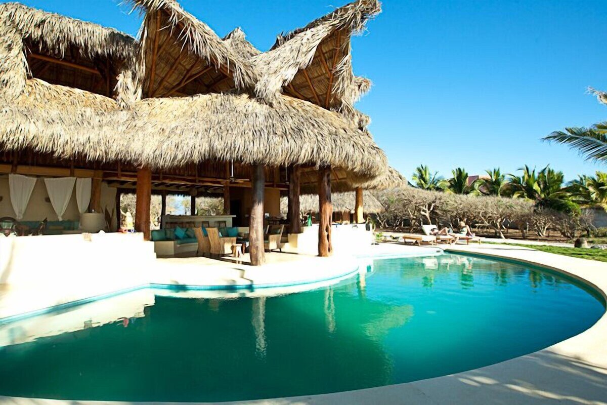 The pool at midday